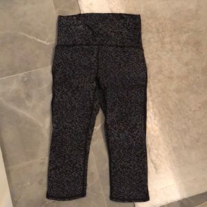 Lulu lemon speckled black and grey leggings